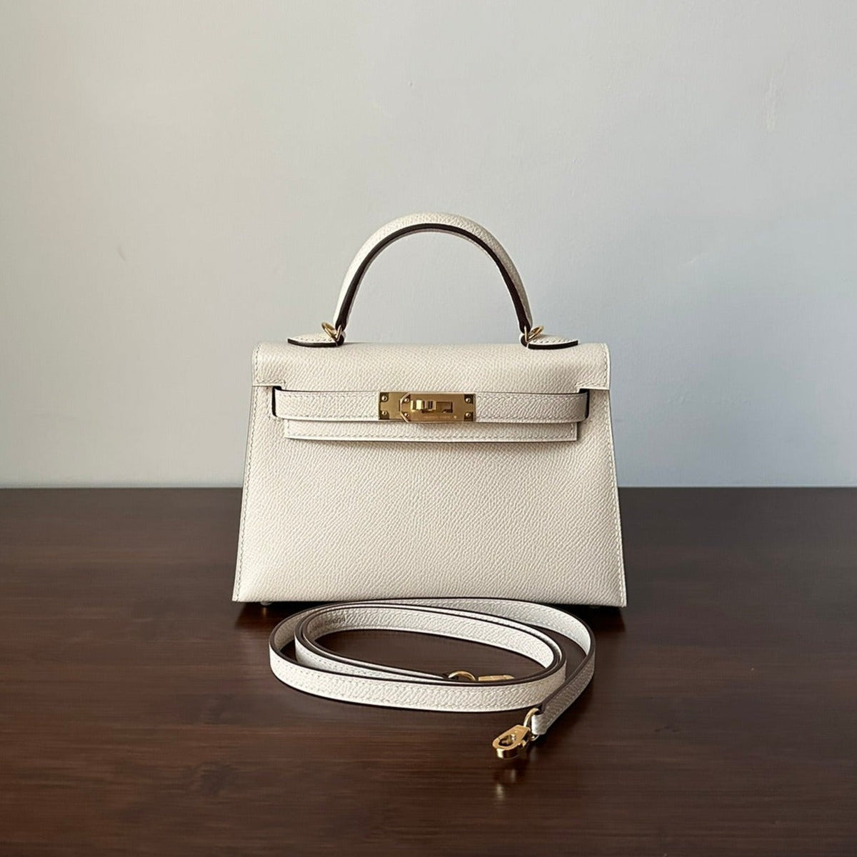 H*M K*LLY MINI 19 WHITE EPSOM GOLD HARDWARE