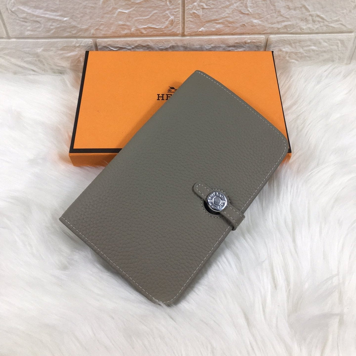 H*M DOGON WALLET 20 GRAY GRAINED CALFSKIN