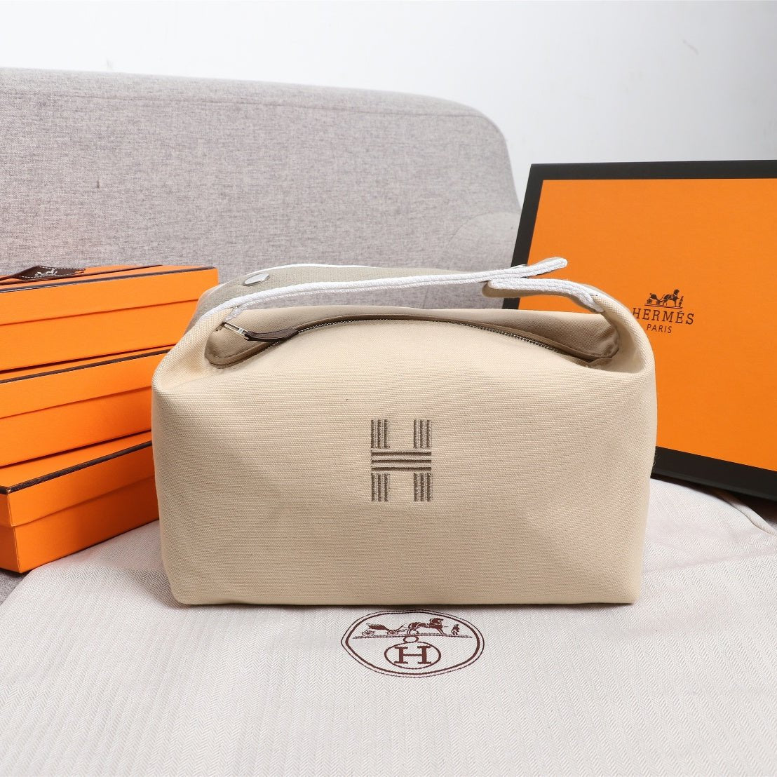 H*M BRIDE-A-BRAC 25 BEIGE CANVAS