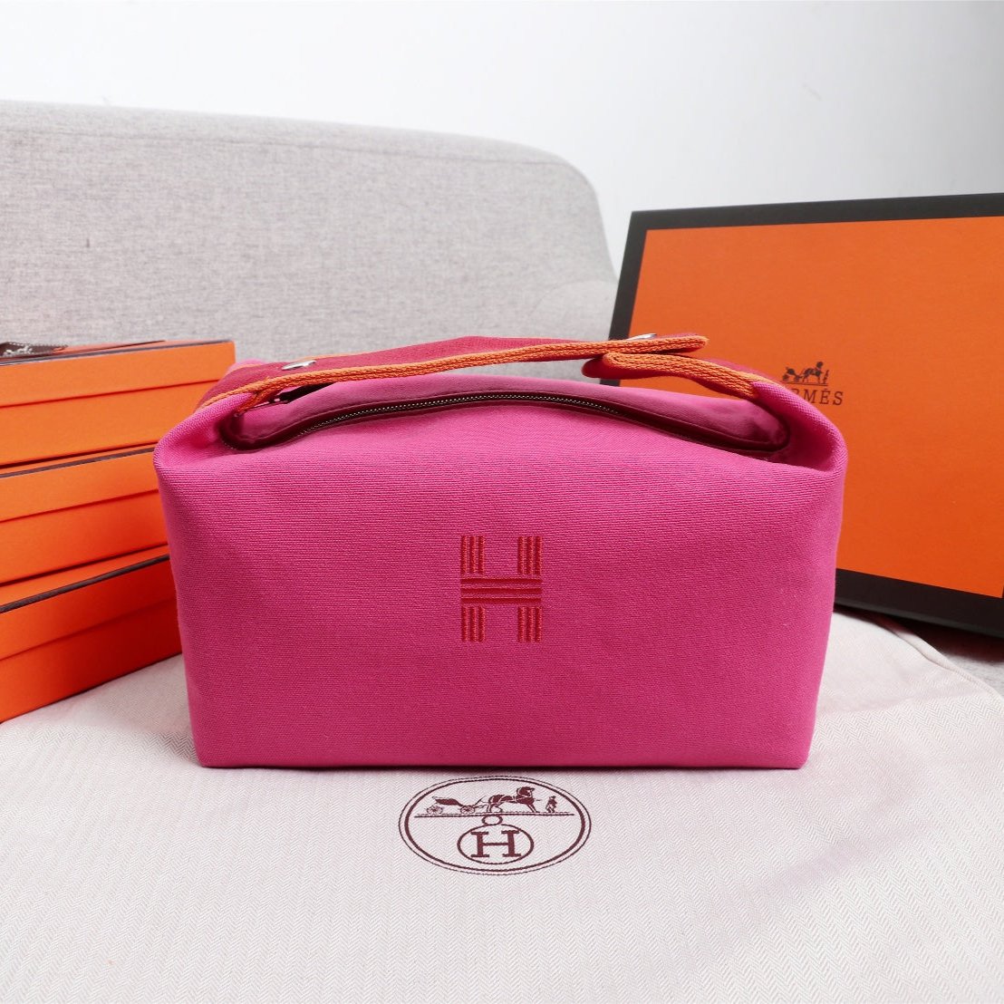 H*M BRIDE-A-BRAC 21 DEEP PINK CANVAS