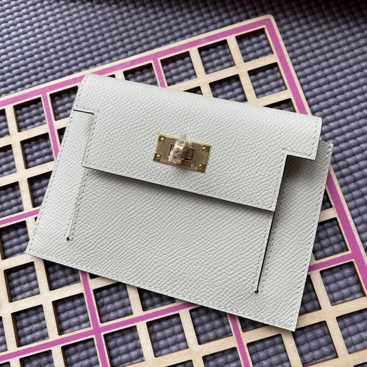H*M K*lly Pocket 13.5 White Epsom Ghw
