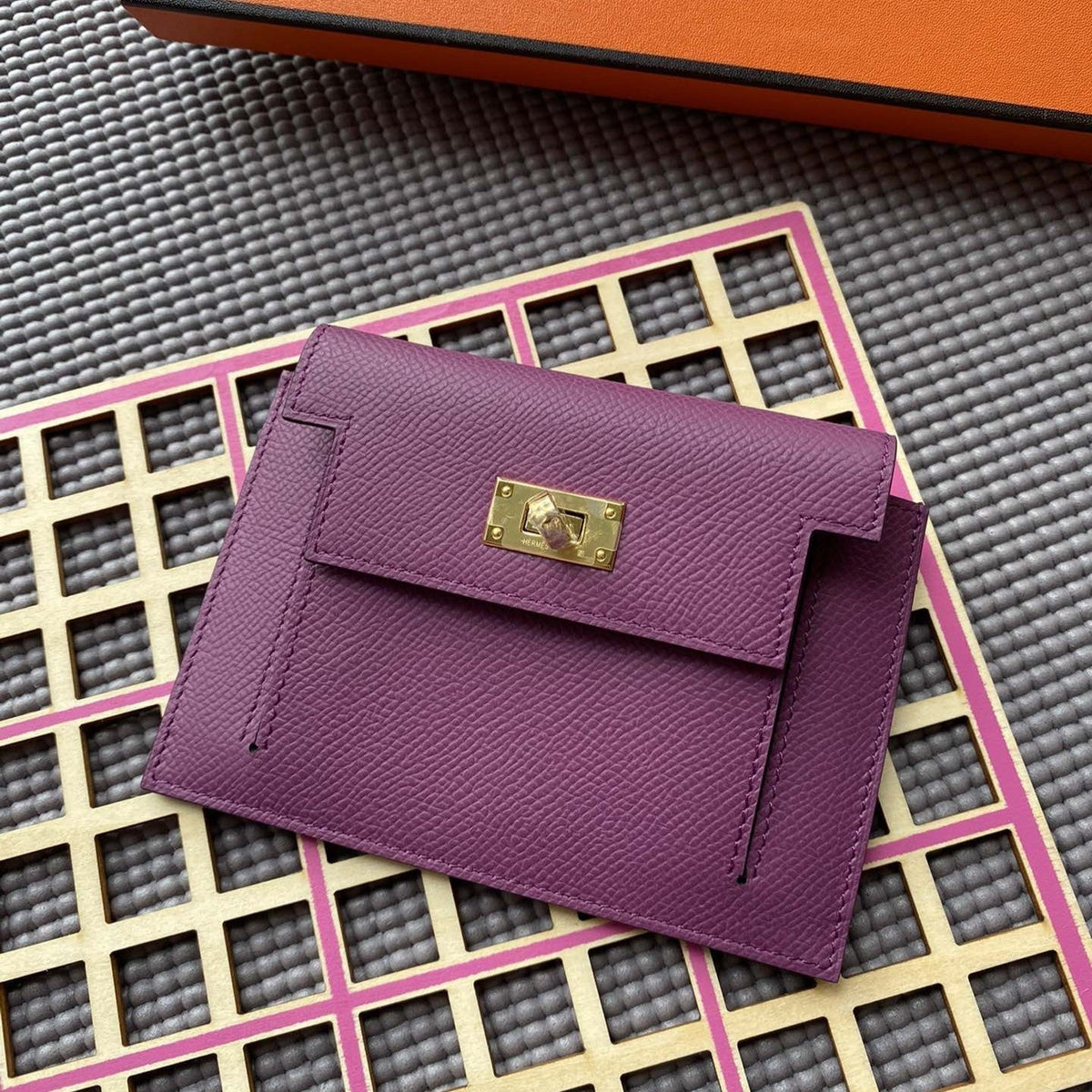 H*M K*lly Pocket 13.5 Purple Epsom Ghw