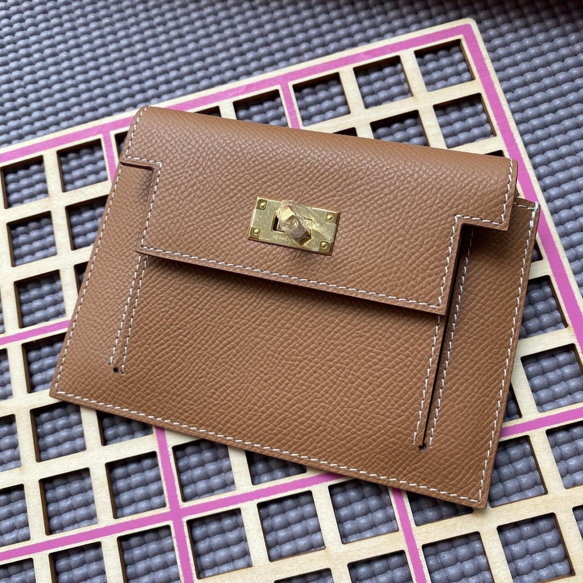 H*M K*lly Pocket 13.5 Tan Epsom Ghw