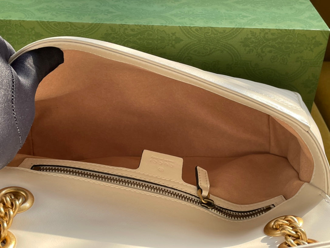GG MARMONT MATELASS_ LARGE 26 BAG WHITE CALFSKIN
