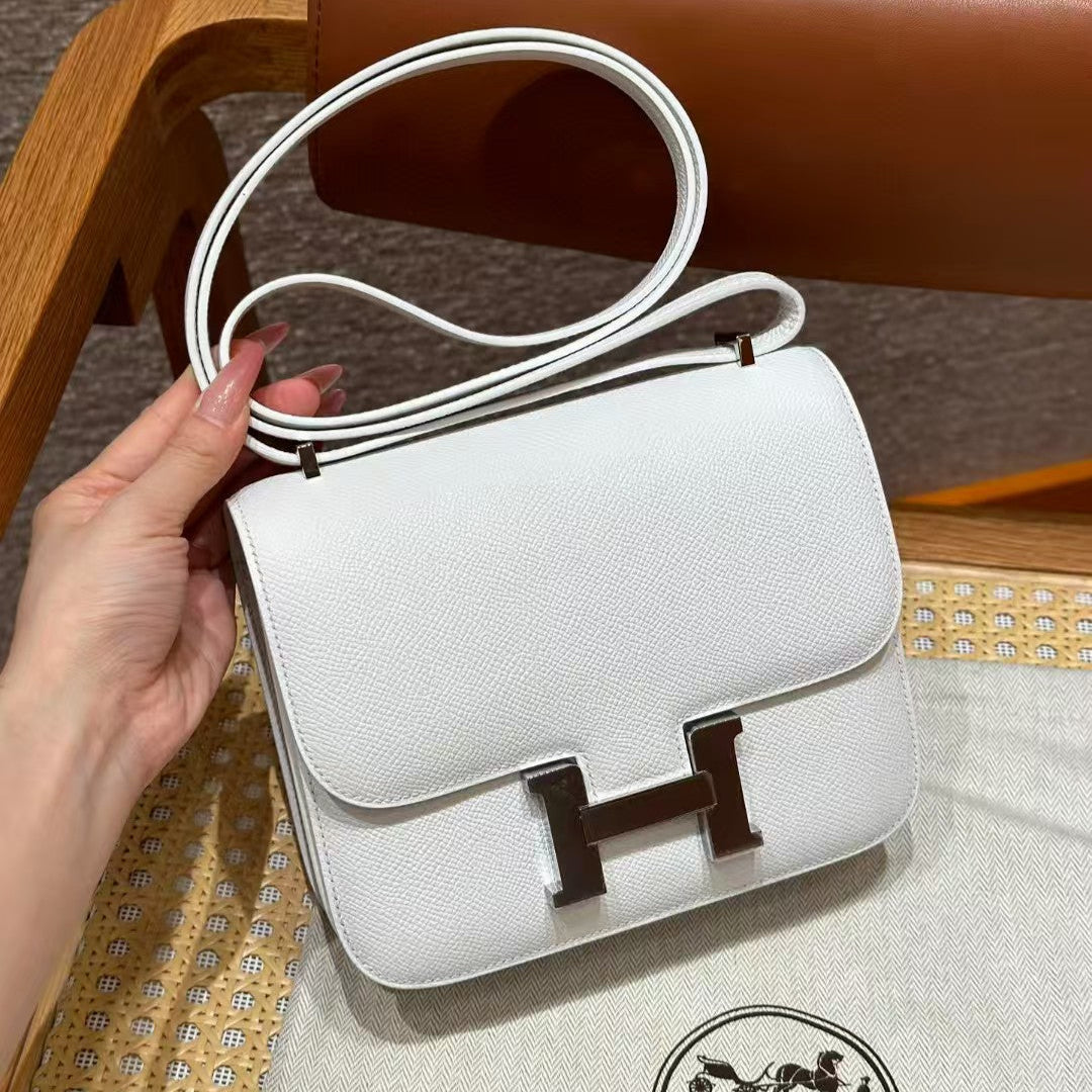 H*M C*NSTANCE BAGS 19 WHITE LAMBSKIN GOLD BUCKLE