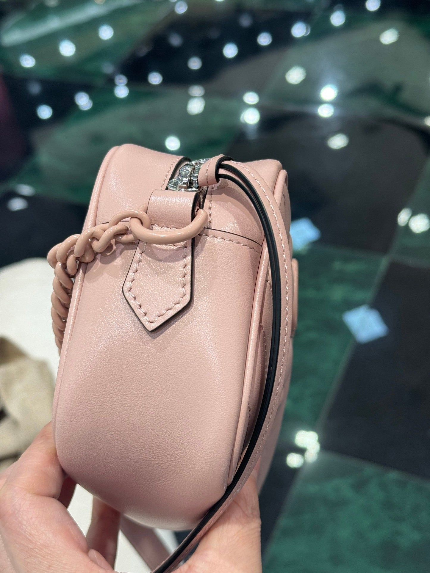 GG MINI 18 MARMONT MATELASS_ SHOULDER BAG LIGHT PINK CALFSKIN