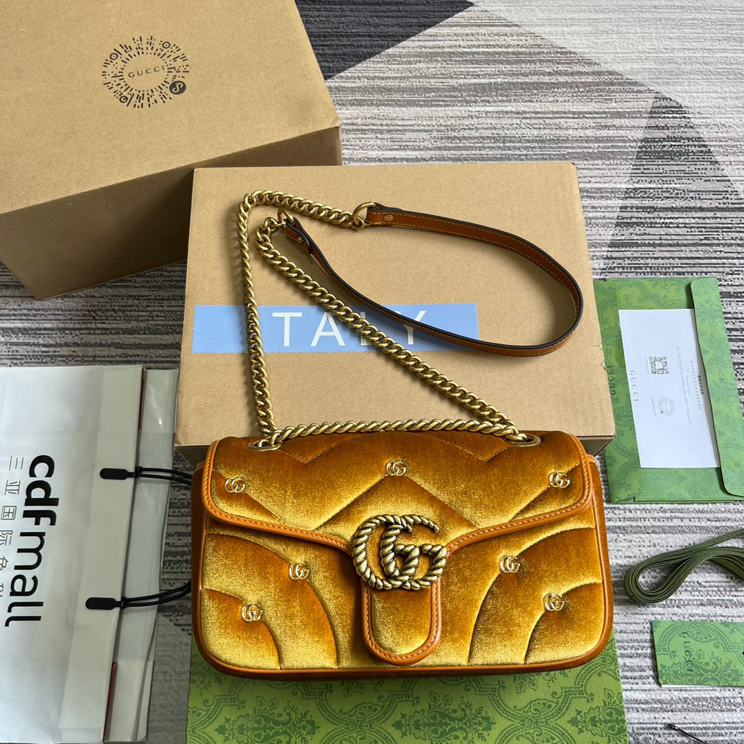 G*G MARMONT MEDIUM 26 BAG IN GOLDEN VELVET