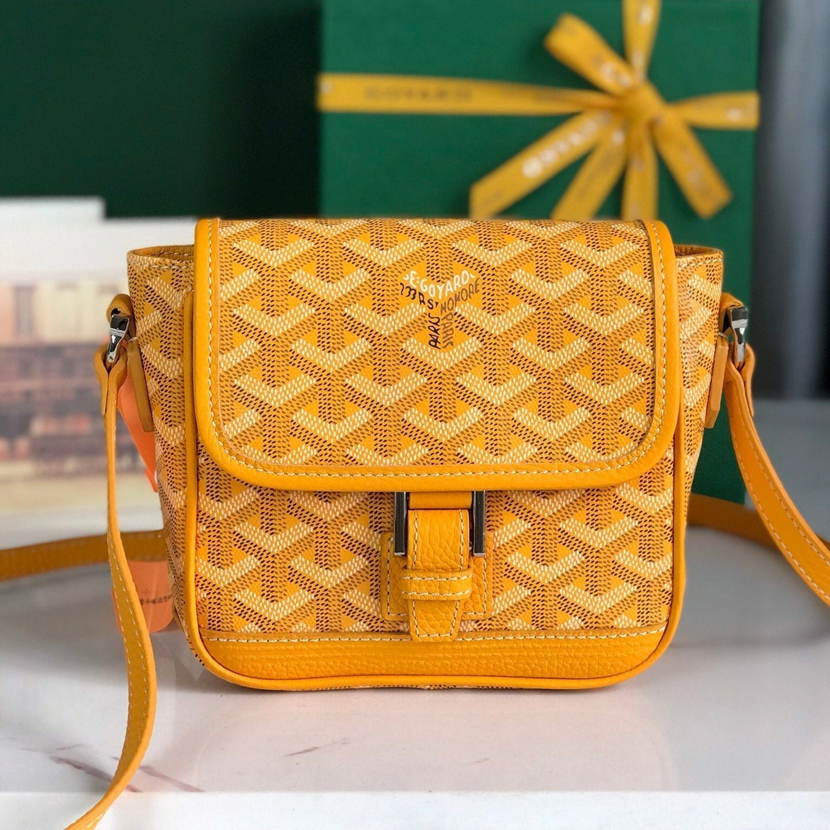 GRAND BLEU 16 IN YELLOW GOY*RDINE CANVAS AND LAMBSKIN