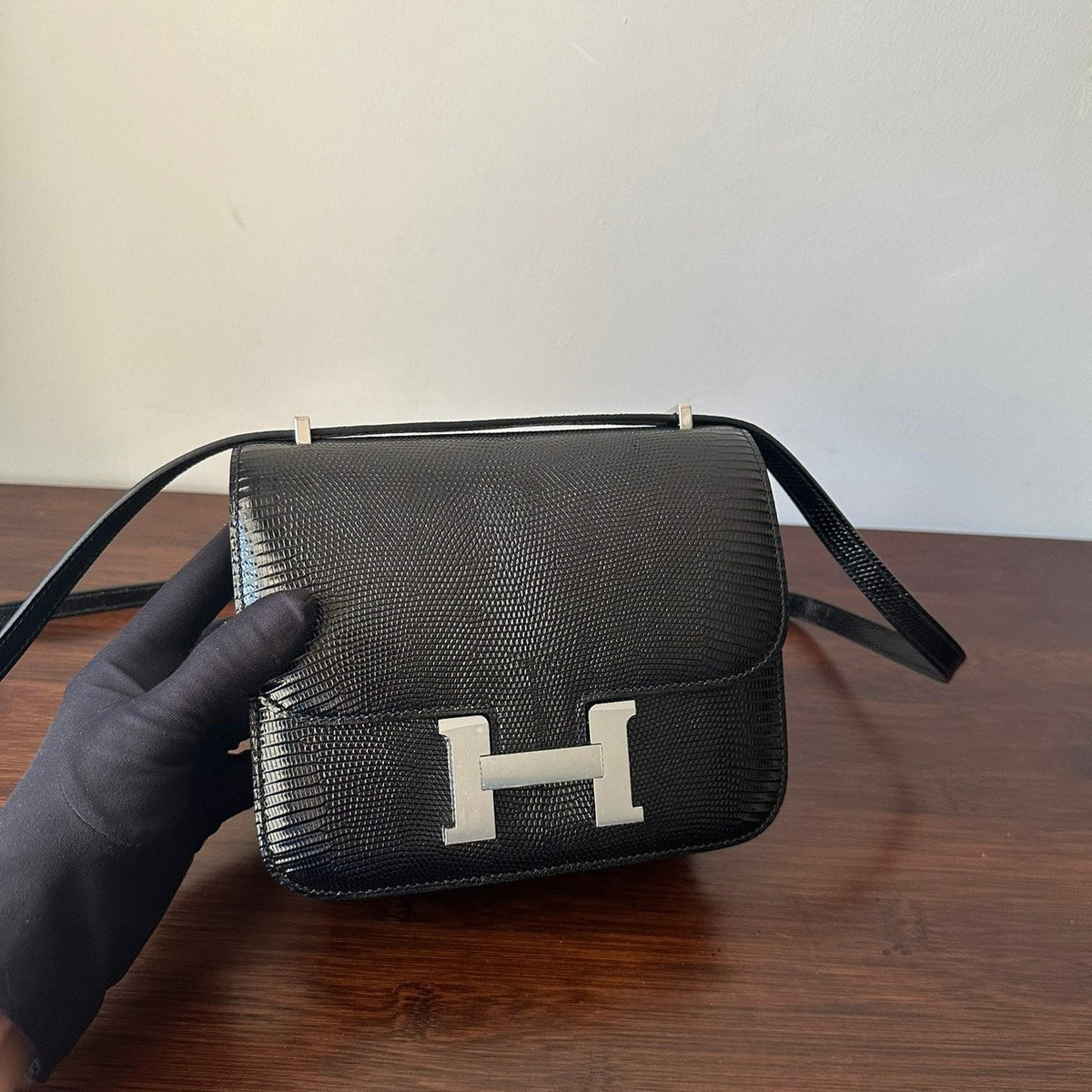 C*NSTANCE 18 BLACK LIZARD SILVER HARDWARE