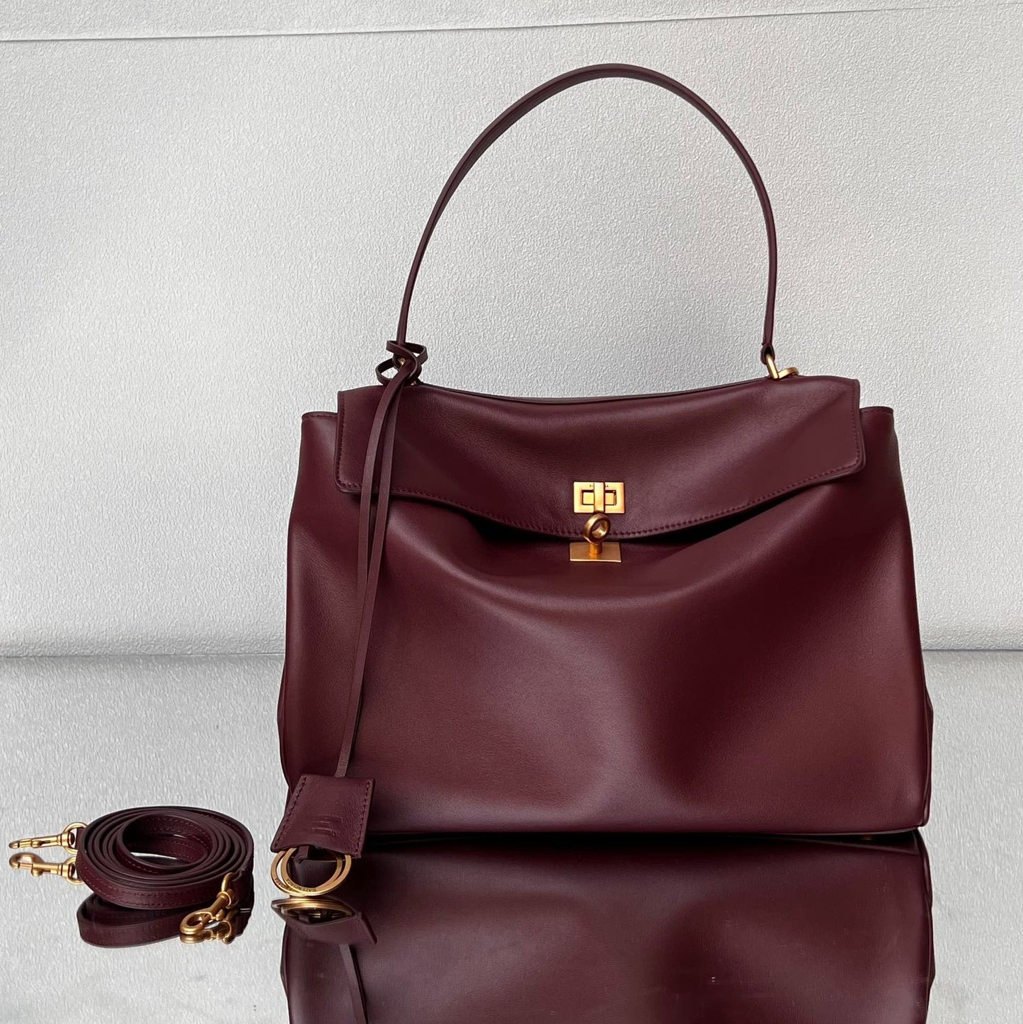 Balenciaga Medium Bag 35 Burgyndy Calfskin Gold Hardware