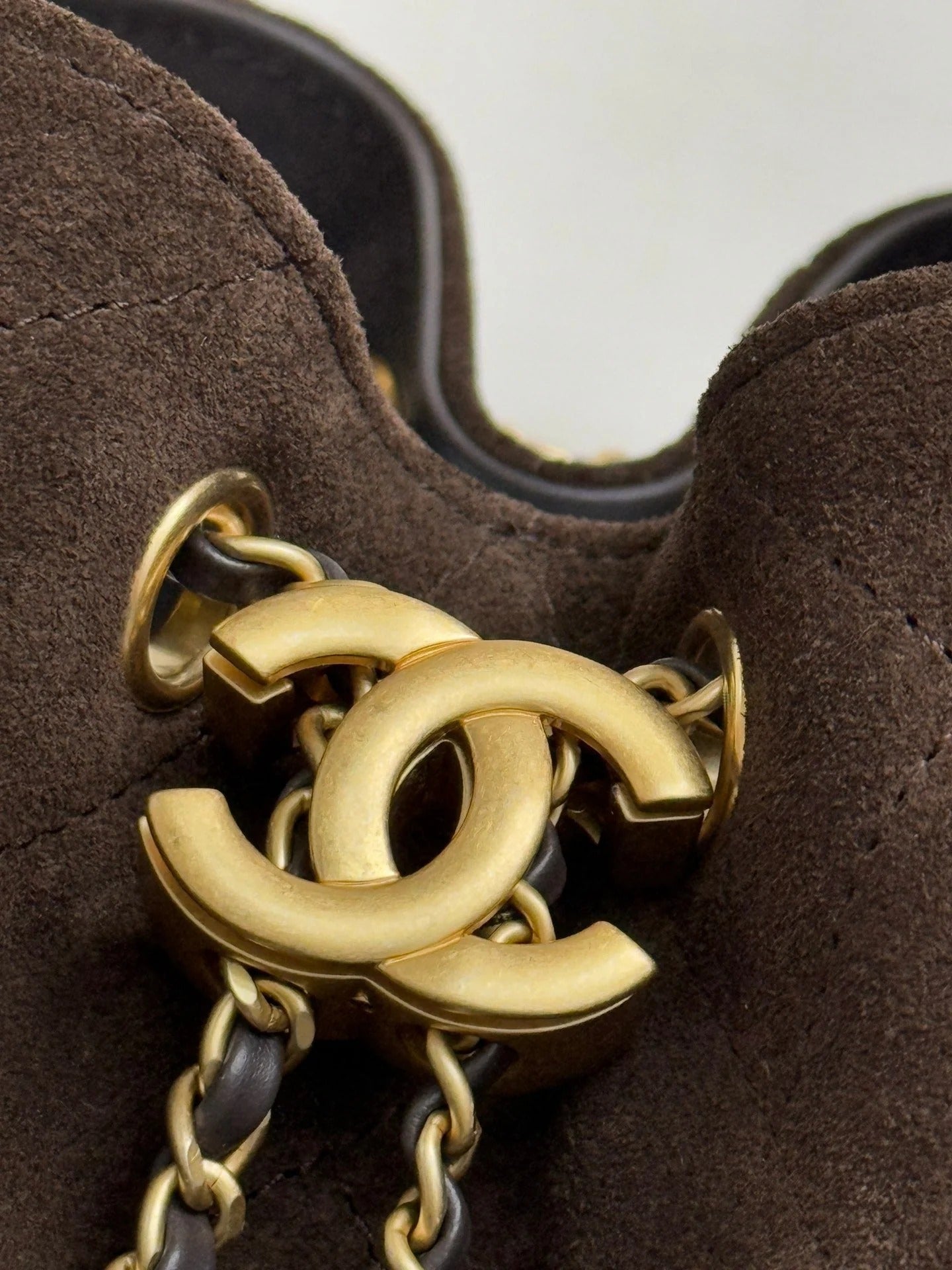 CHANEL 25S HOBO BAG 30 CM IN DARK BROWN SUEDE WITH GOLD HARDWARE