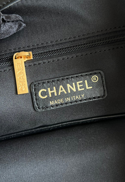 CC 25A Tote Bag Black Suede Black Calfskin