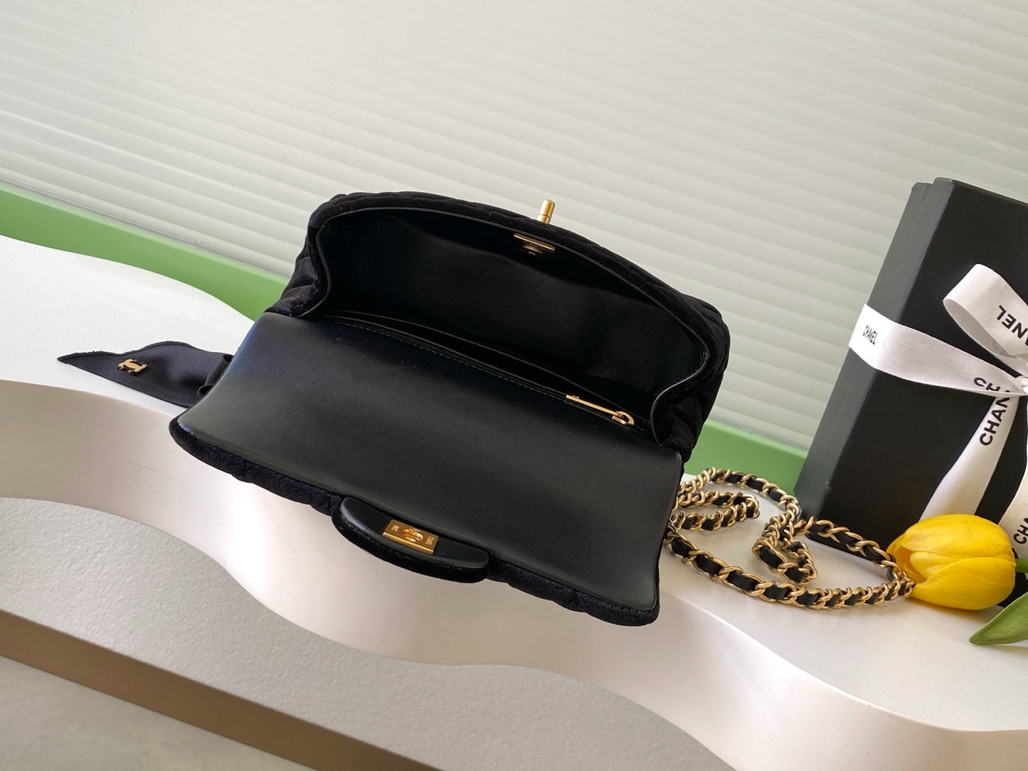 Chanel 25K Series Velvet Bow CF Handle Bag 20 Black 275900