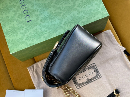 GG MARMONT MATELASS_ LARGE 26 BAG BLACK CALFSKIN