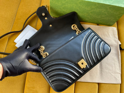 GG MARMONT MATELASS_ LARGE 26 BAG BLACK CALFSKIN