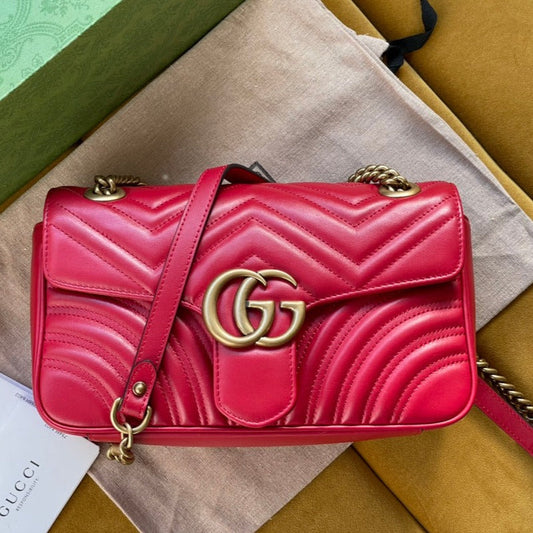 GG MARMONT MATELASS_ LARGE 26 BAG RED PINK CALFSKIN