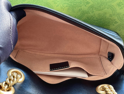 GG MARMONT MATELASS_ SMALL 22 BAG BLACK CALFSKIN