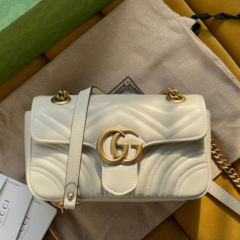 GG MARMONT MATELASS_ SMALL 22 BAG WHITE CALFSKIN