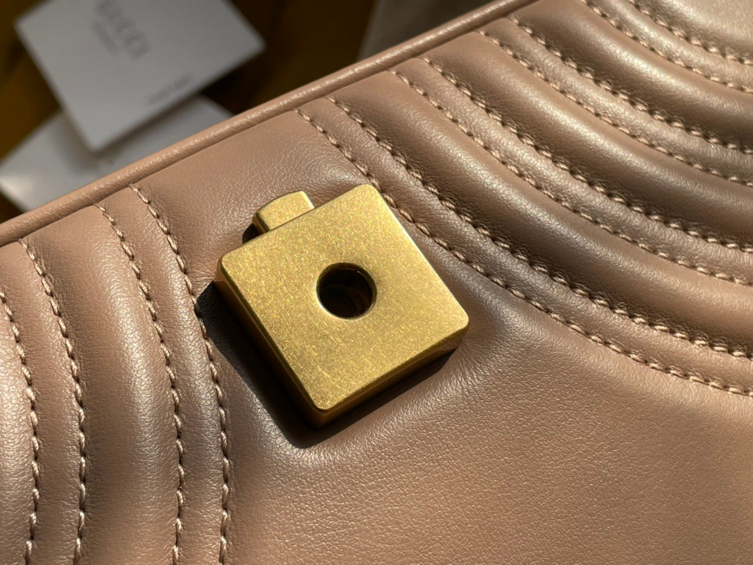 GG MARMONT MATELASS_ SMALL 22 BAG BEIGE CALFSKIN