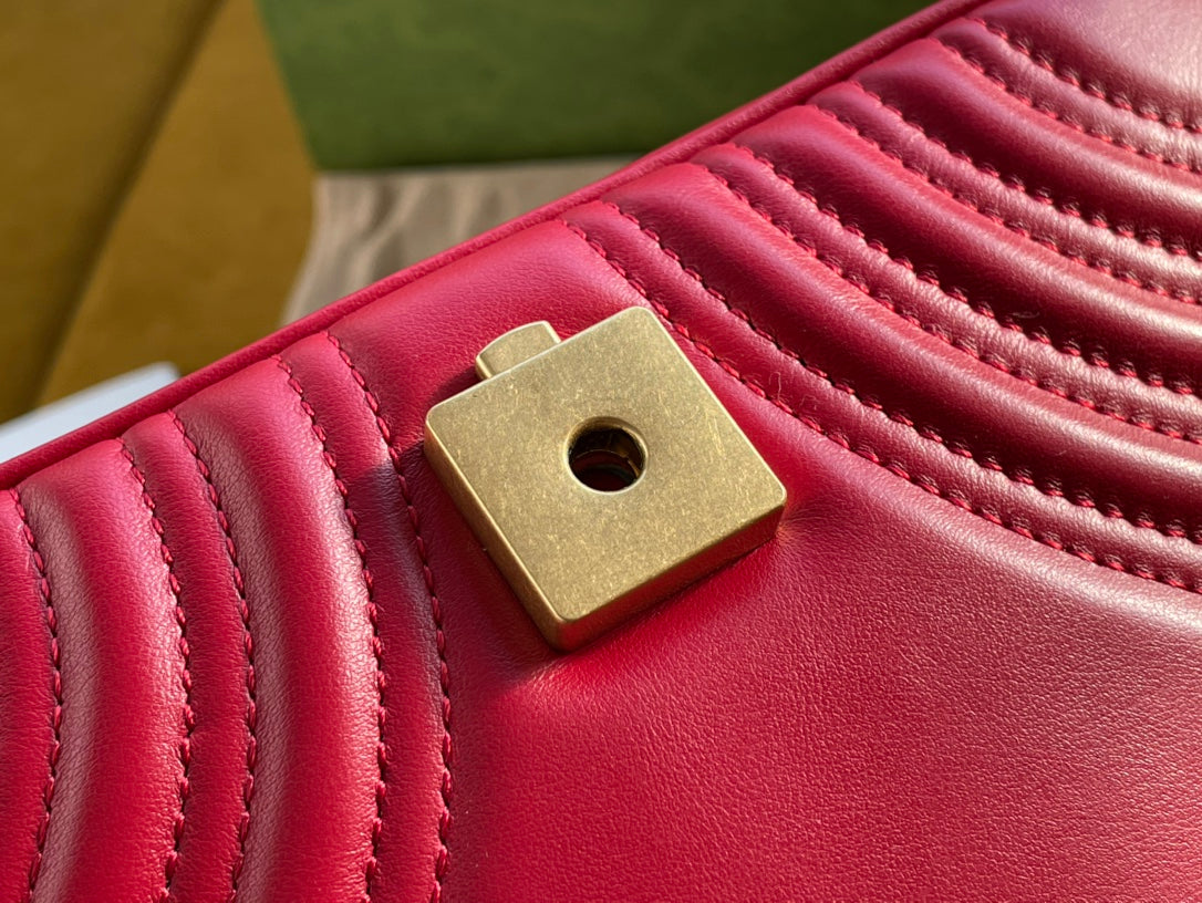 GG MARMONT MATELASS_ SMALL 22 BAG RED PINK CALFSKIN