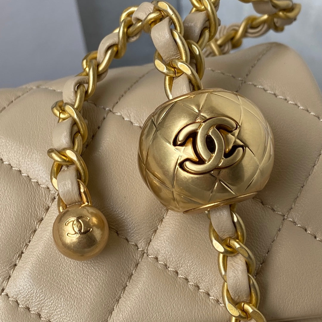 Classic Mini Flap Bag 20cm Beige Lambskin Gold Hardware