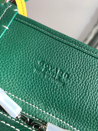 HARDY PM BAG 40 IN GREEN GOYARDINE CANVAS AND TAURILLON LEATHER TRIM