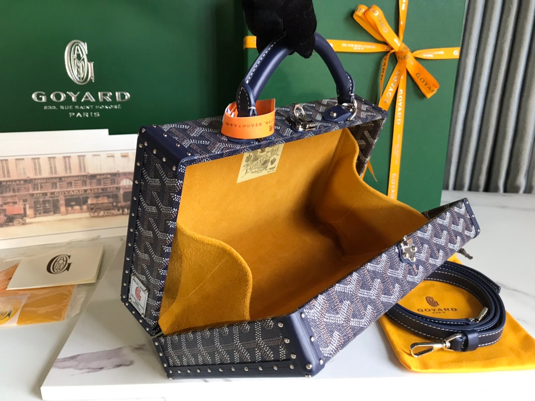 GRAND H_TEL TRUNK BAG 24 IN NAVY BLUE GOYARDINE CANVAS AND CALFSKIN