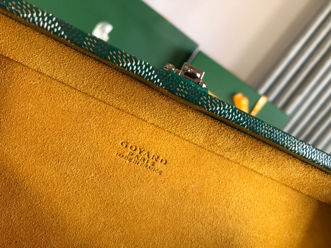 GRAND H_TEL TRUNK BAG 24 IN GREEN GOYARDINE CANVAS AND CALFSKIN