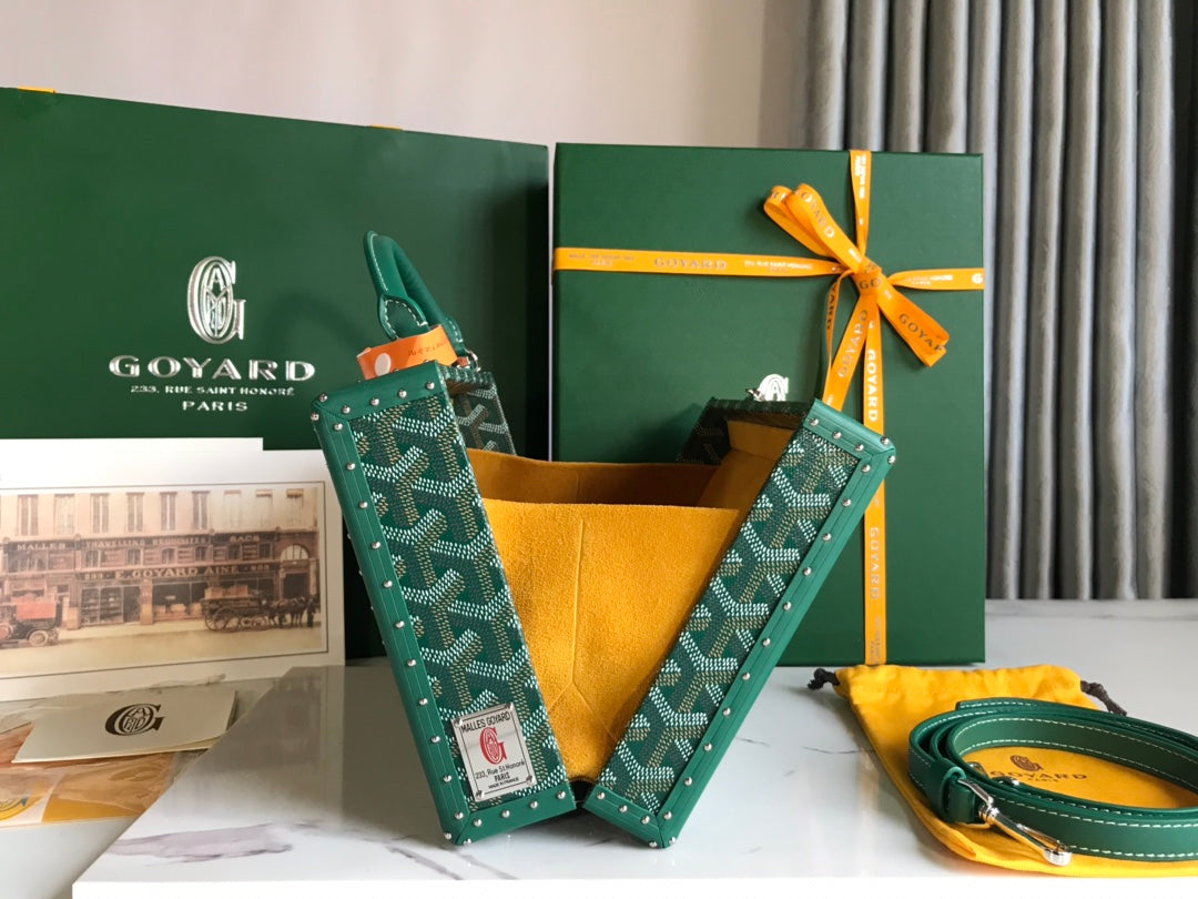 GRAND H_TEL TRUNK BAG 24 IN GREEN GOYARDINE CANVAS AND CALFSKIN