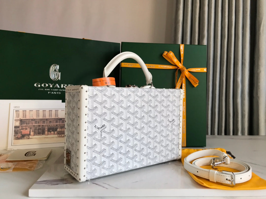 GRAND H_TEL TRUNK BAG 24 IN WHITE GOYARDINE CANVAS AND CALFSKIN