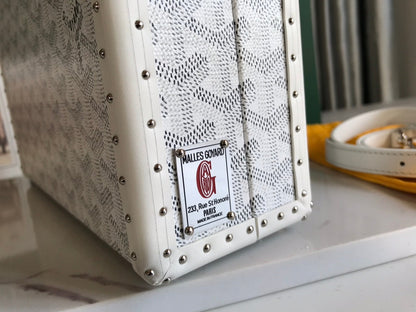 GRAND H_TEL TRUNK BAG 24 IN WHITE GOYARDINE CANVAS AND CALFSKIN