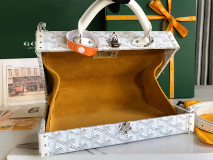 GRAND H_TEL TRUNK BAG 24 IN WHITE GOYARDINE CANVAS AND CALFSKIN