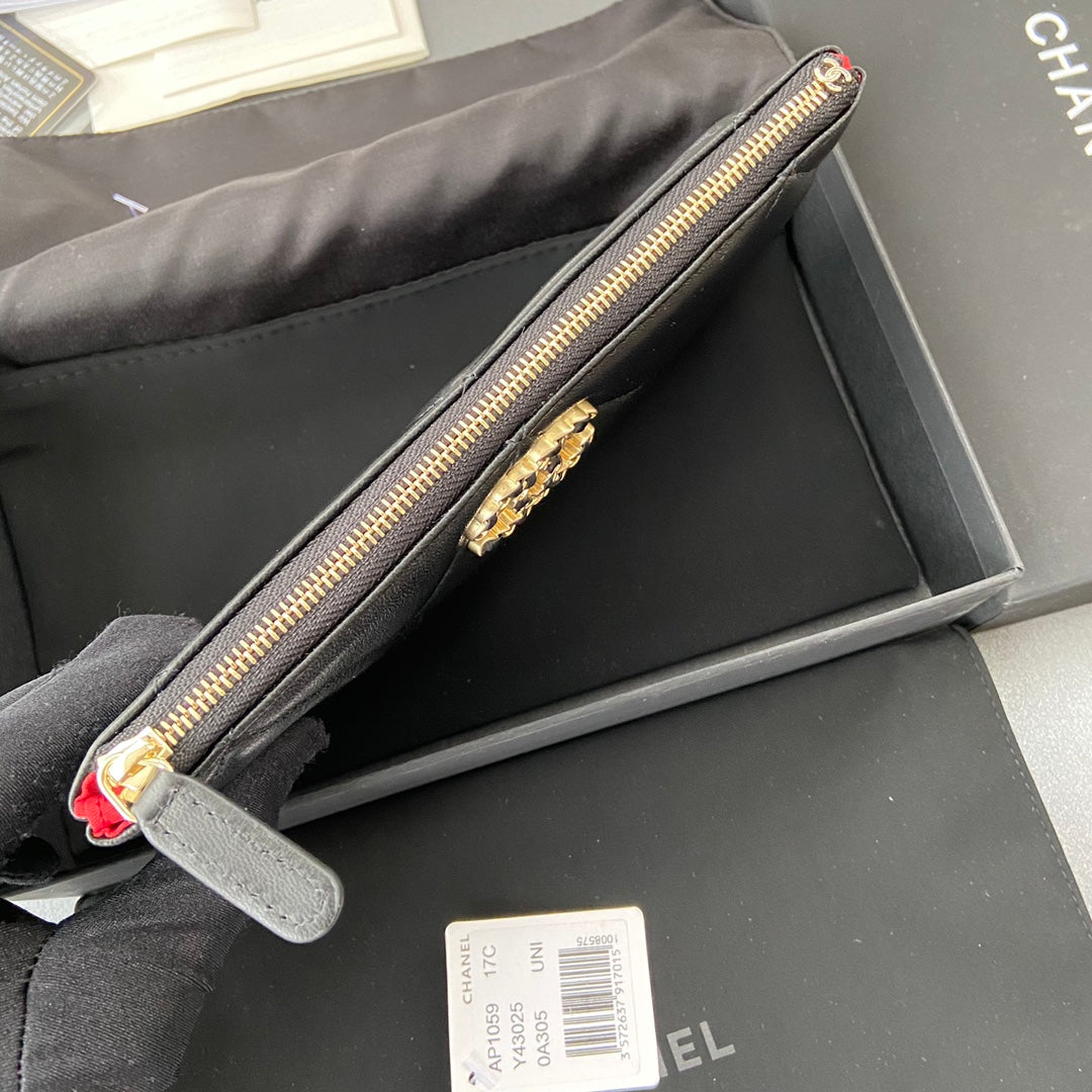 CC 19 Pouch 20cm Black Calfskin
