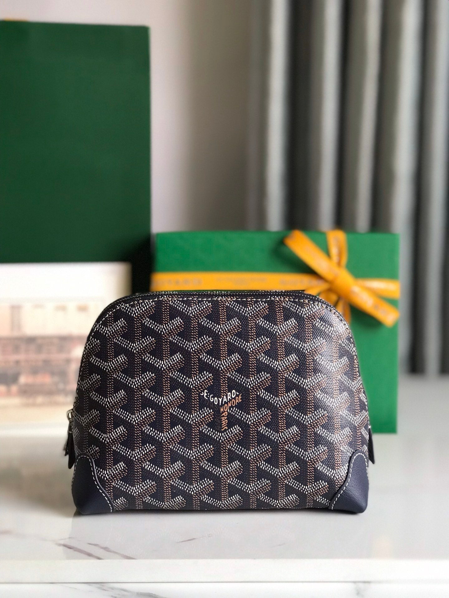 VEND_ME COSMETIC POUCH 17 IN NAVY BLUE GOYARDINE CANVAS AND CALFSKIN TRIM