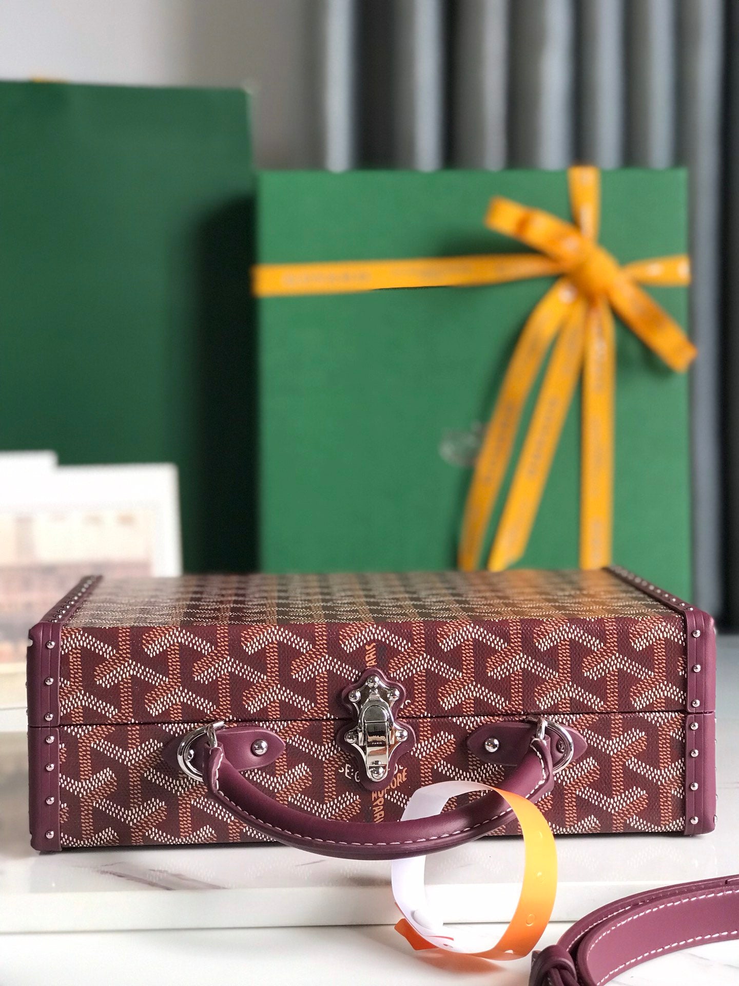 GRAND H_TEL TRUNK BAG 24 IN BURGUNDY RED GOYARDINE CANVAS AND CALFSKIN