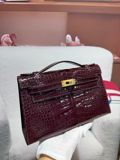 HM KELLY MINI 22 BORDEAUX RED AMERICAN ALLIGATOR GOLD BUCKLE (MADE - TO - ODER)