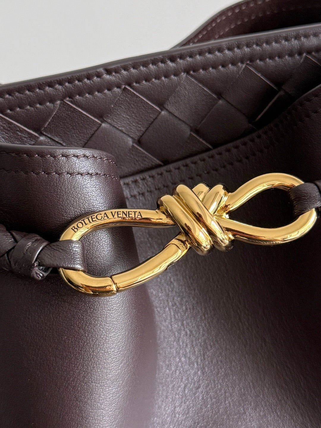 Bottega Veneta 2025 Andiamo Bucket Bag 34cm Fondant Silky Calfskin Suede