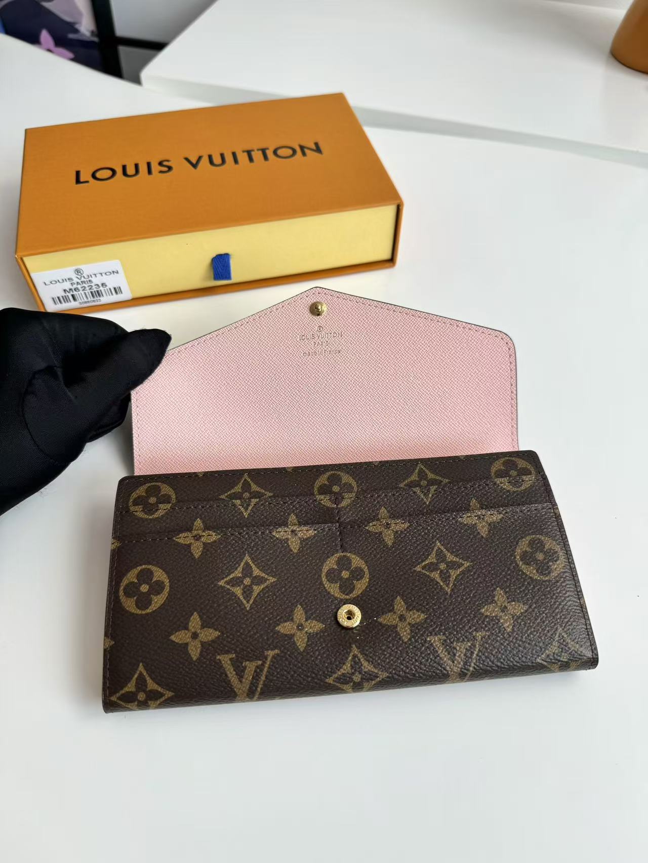 LV Sarah Wallet 19 Brown in Monogram Cowhide