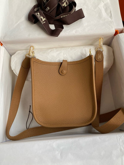 HM Evelyne 23cm Cookie Brown Togo Gold Hardware