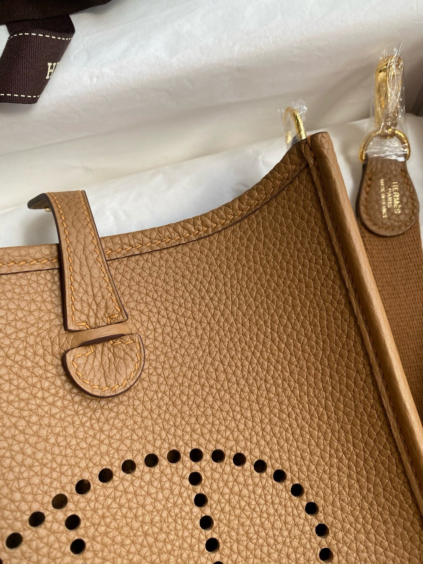 HM Evelyne 23cm Cookie Brown Togo Gold Hardware