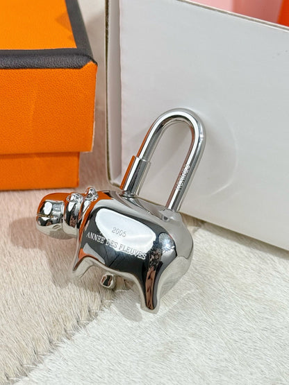 HM Hippo Lock Bag Charm