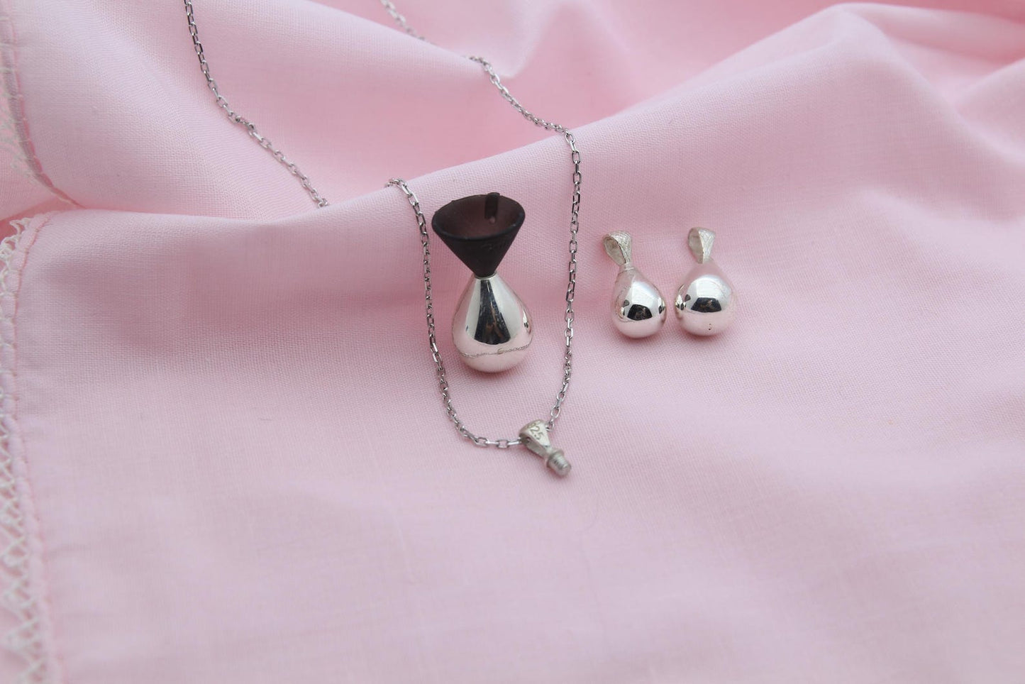 Tear Drop Urn Necklace – 925 Sterling Silver, Top-Loading Memorial Keepsake Pendant (3 Size Options)