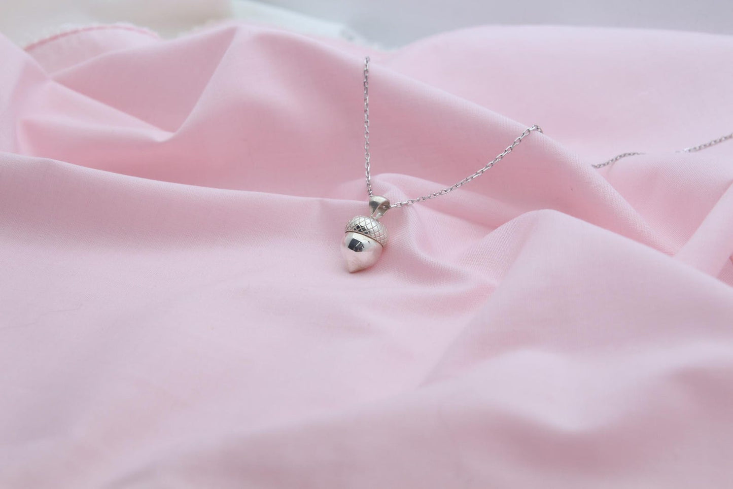 Acorn Urn Necklace – 925 Sterling Silver Memorial Keepsake Pendant (13.5 mm)