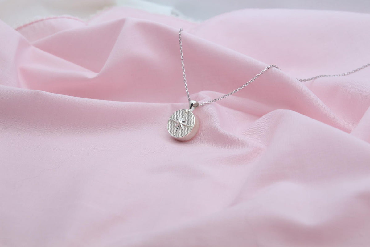 Compass Urn Necklace – 925 Sterling Silver Round Memorial Ash Pendant (15 mm)