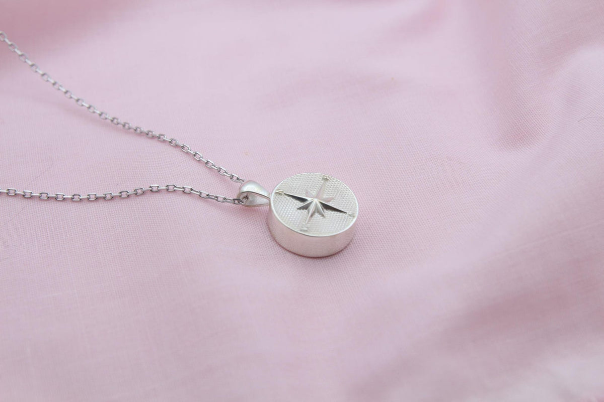 Compass Urn Necklace – 925 Sterling Silver Round Memorial Ash Pendant (15 mm)
