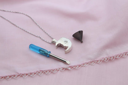 Moon Woman Silhouette Urn Necklace – 925 Sterling Silver Memorial Ash Pendant (16.5 mm)