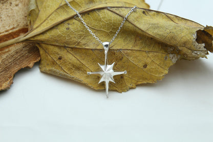 Compass Urn Necklace – 925 Sterling Silver Memorial Ash Pendant (25 mm)
