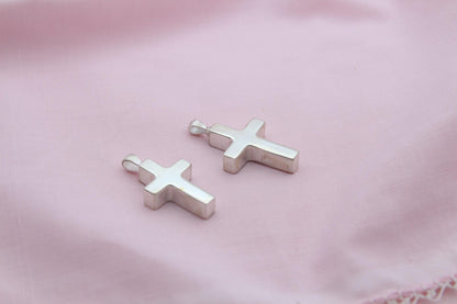 Cross Urn Necklace – 925 Sterling Silver Memorial Ash Pendant with Optional Engraving
