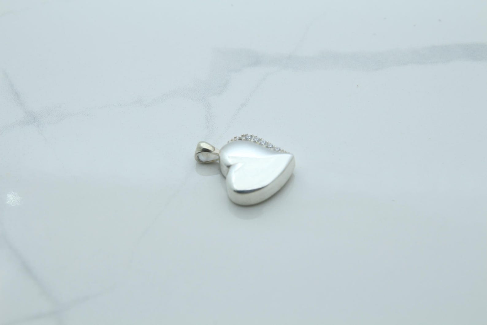 Heart Urn Necklace – 925 Sterling Silver Memorial Ash Pendant (15 mm) – Personalized Engraving Available