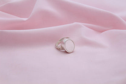 Unisex Oval Urn Ring – 925 Sterling Silver Memorial Ash Ring (15 × 12 mm)